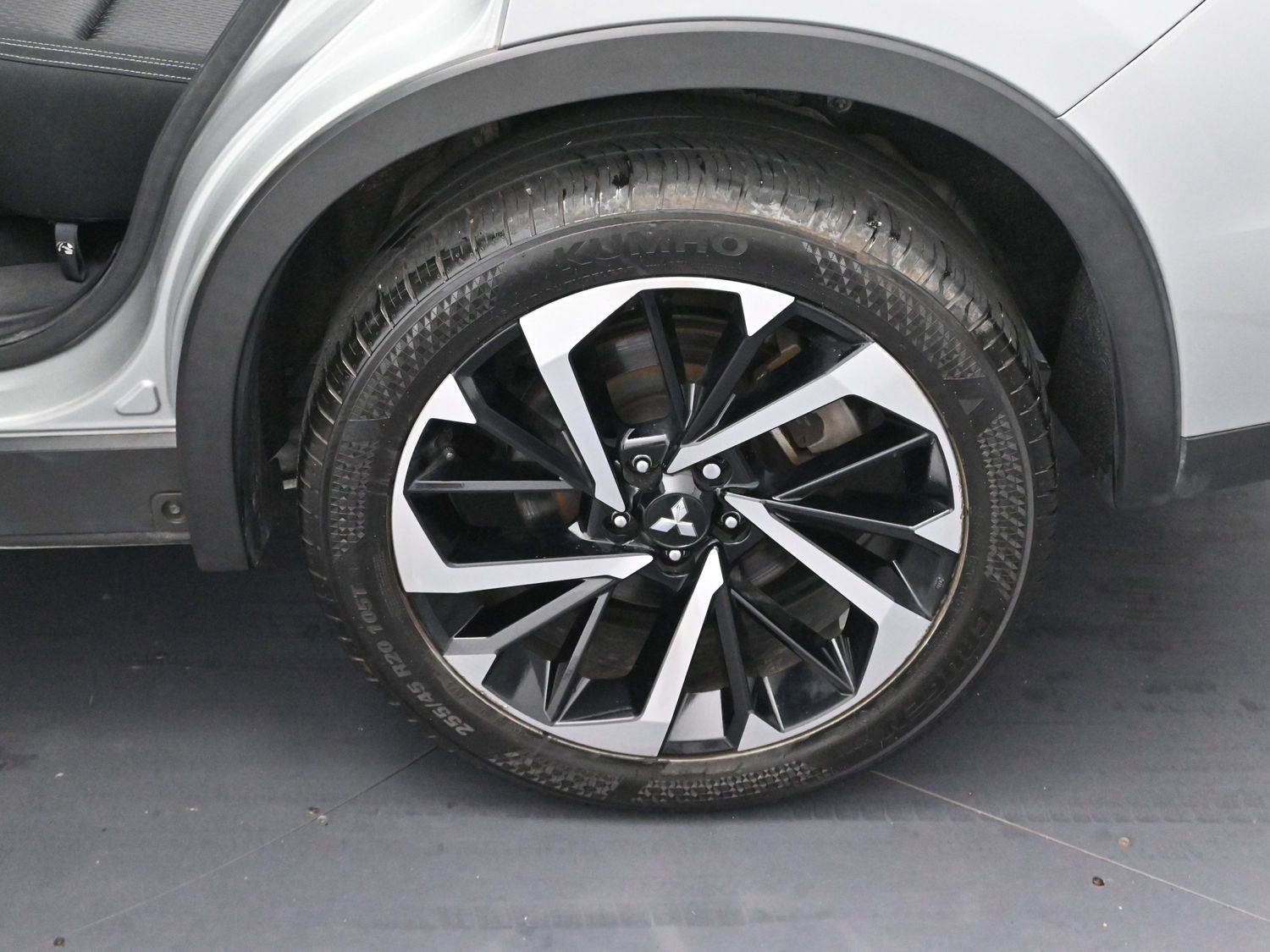 Used 2022 Mitsubishi Outlander ES image 28