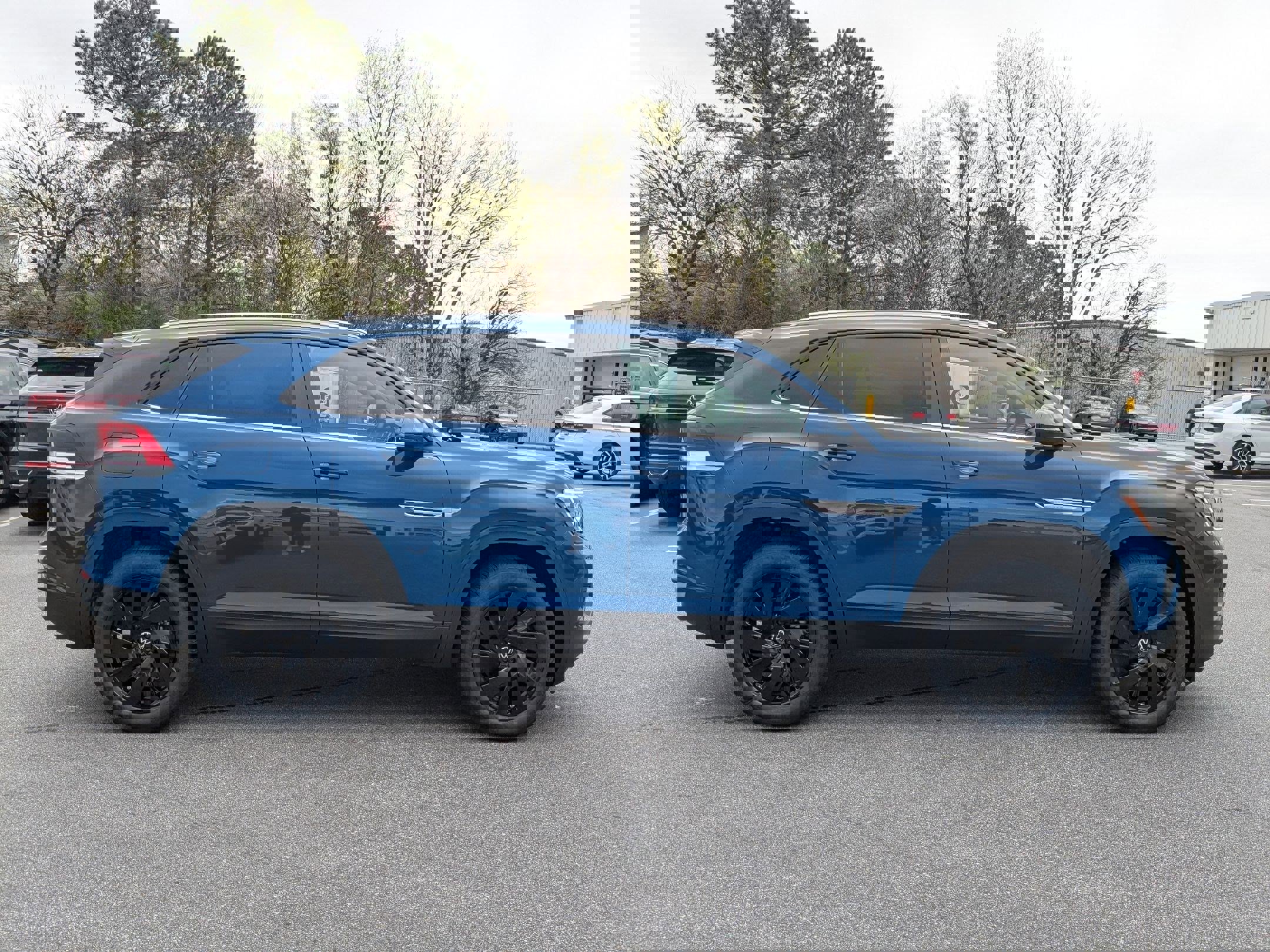 New 2025 Volkswagen Atlas Cross Sport SE image 2