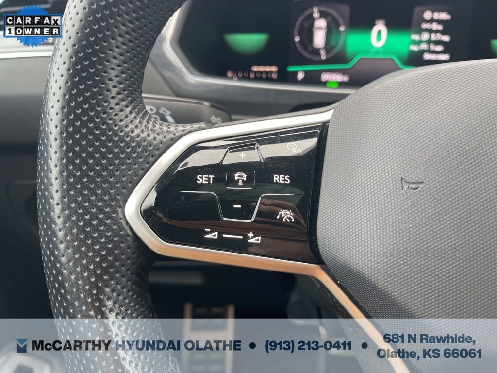 Used 2022 Volkswagen Tiguan SE R-Line image 31