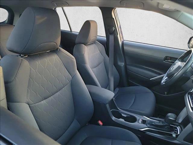 Used 2022 Toyota Corolla Cross LE AWD/4WD image 15