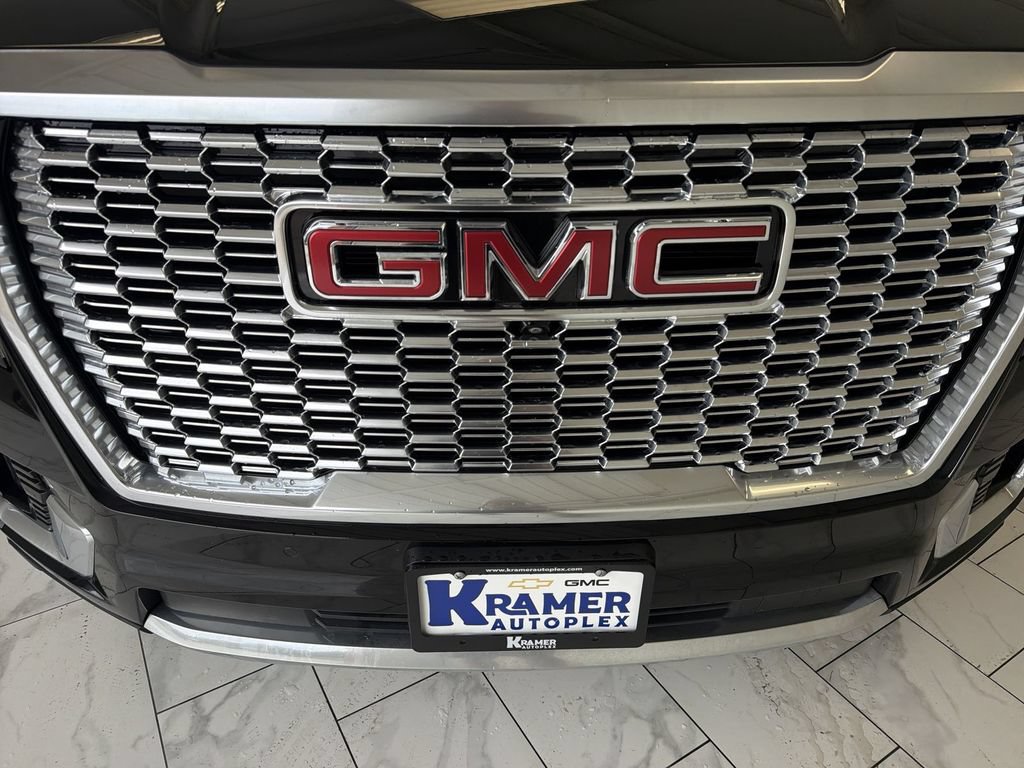 Used 2022 GMC Yukon Denali RWD image 32
