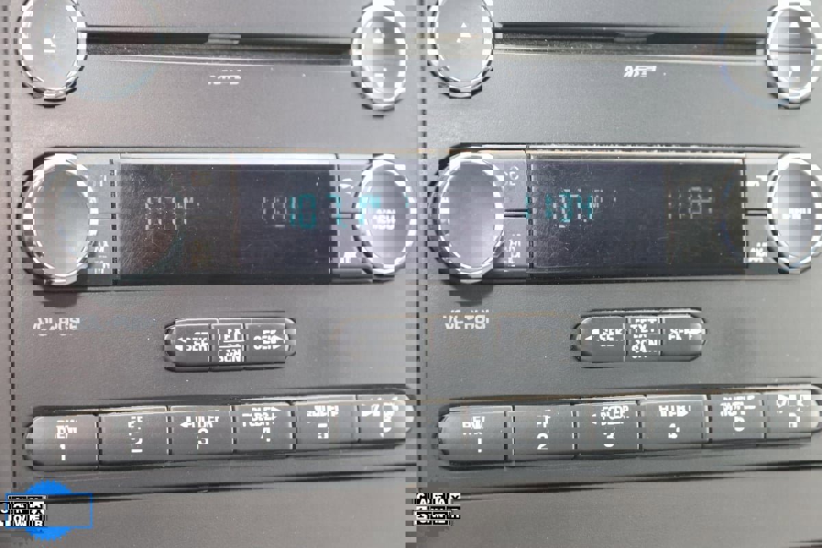 Used 2018 Ford F750 2WD Regular Cab Super Duty image 22