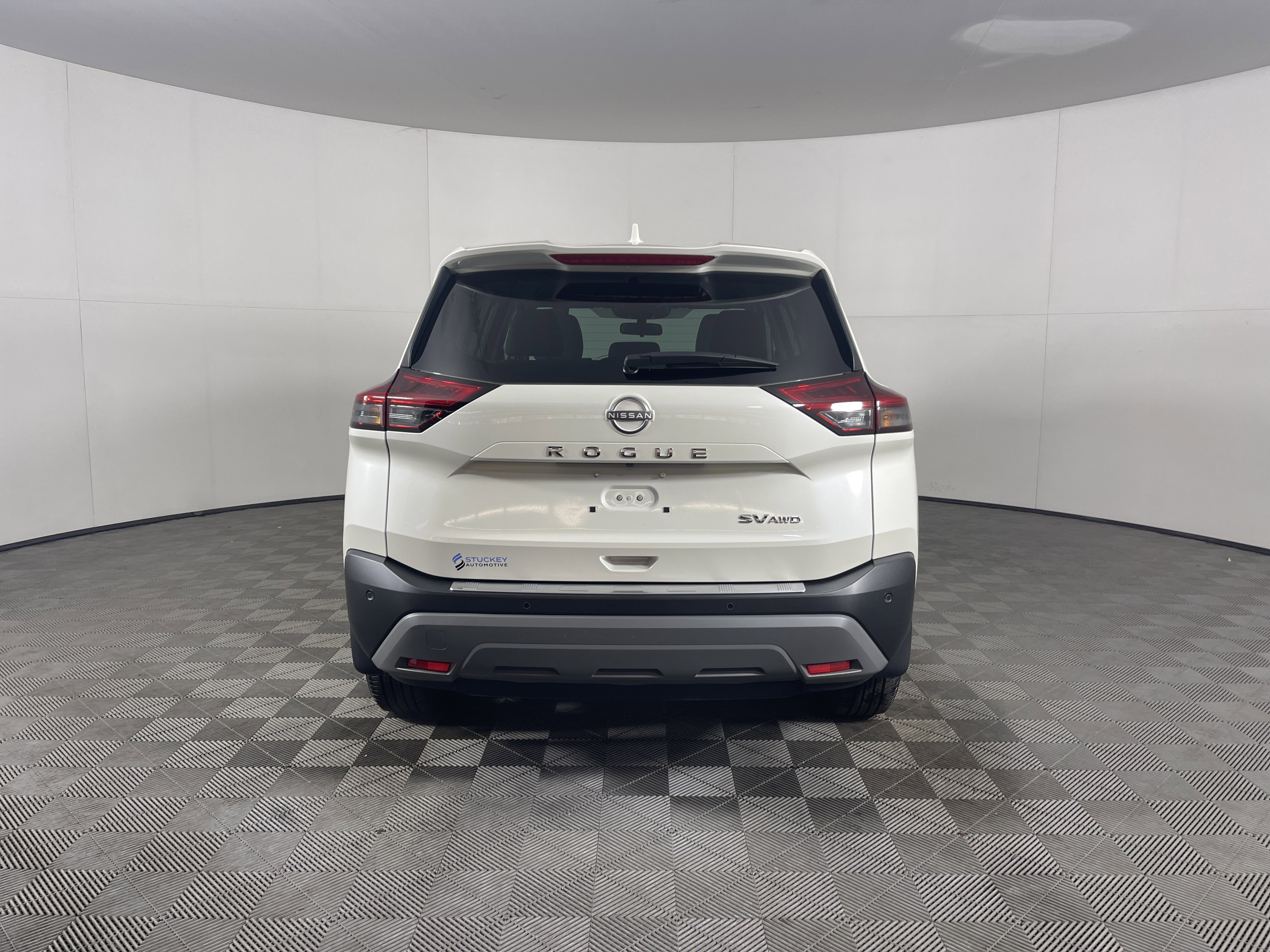 Used 2023 Nissan Rogue SV image 4