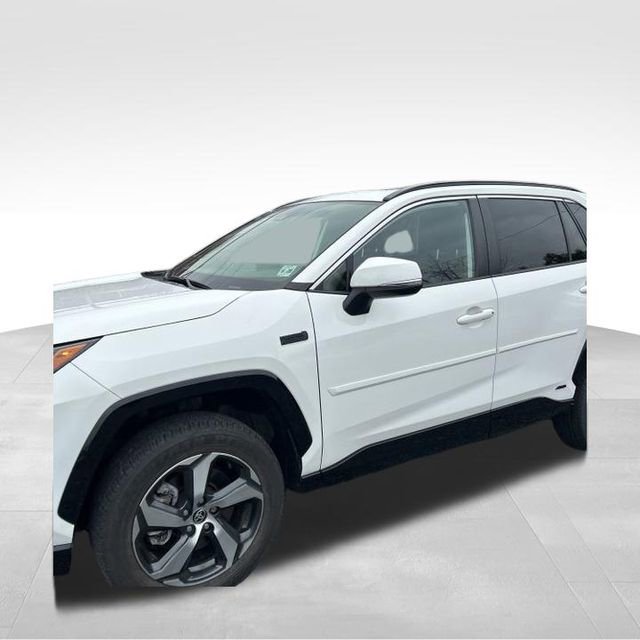 Used 2023 Toyota RAV4 SE w/ Weather & Moonroof Package image 2