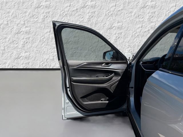 Used 2023 Jeep Grand Cherokee L Laredo image 22