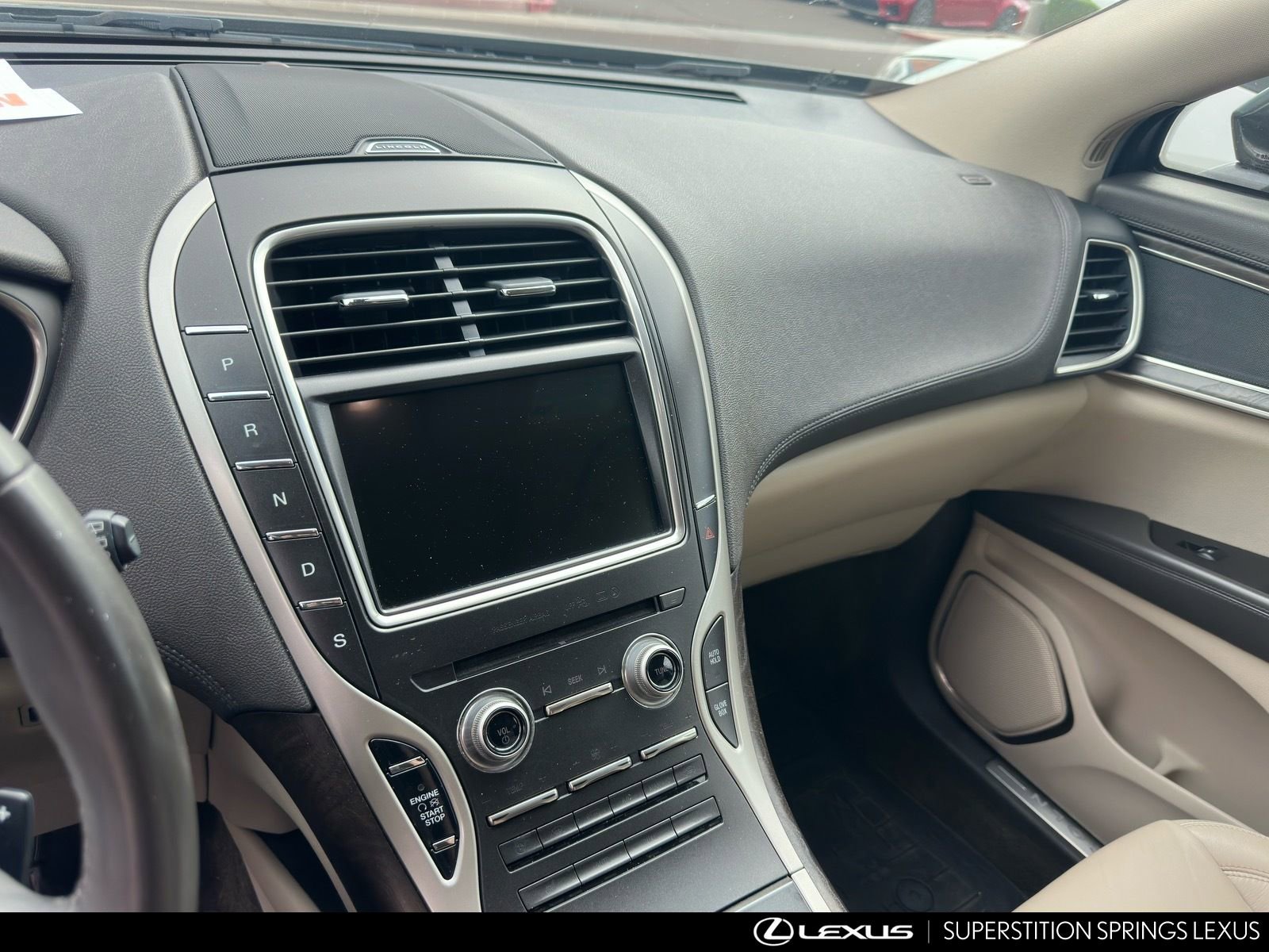 Used 2017 Lincoln MKX Select w/ Select Plus Package image 9