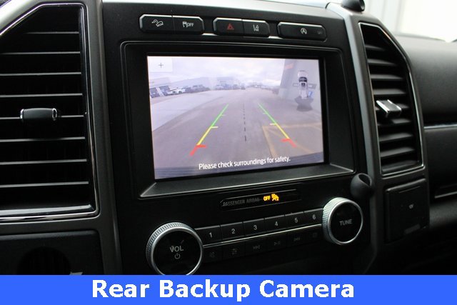 Used 2021 Ford Expedition XLT image 3