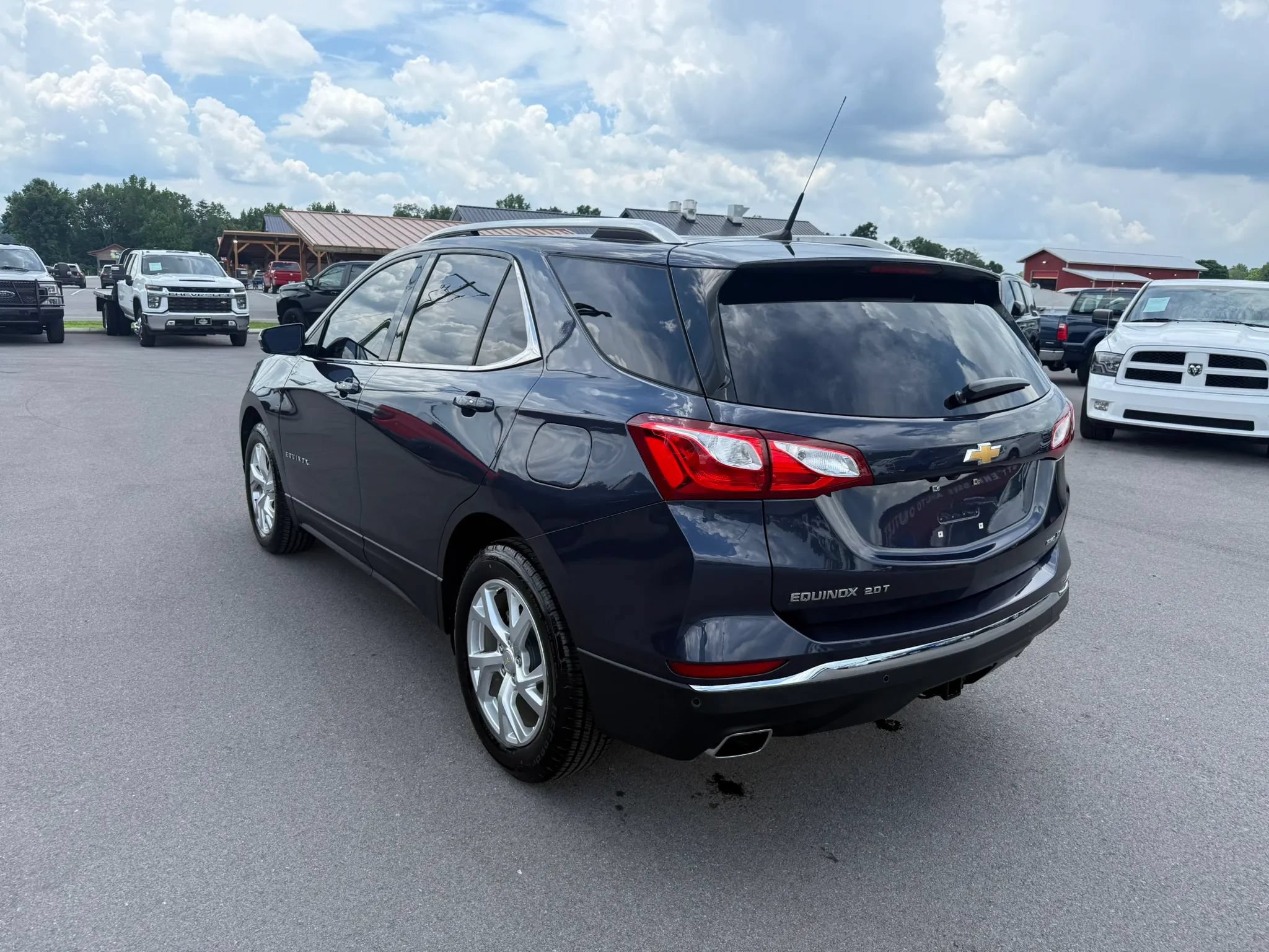 Used 2019 Chevrolet Equinox LT AWD/4WD image 3