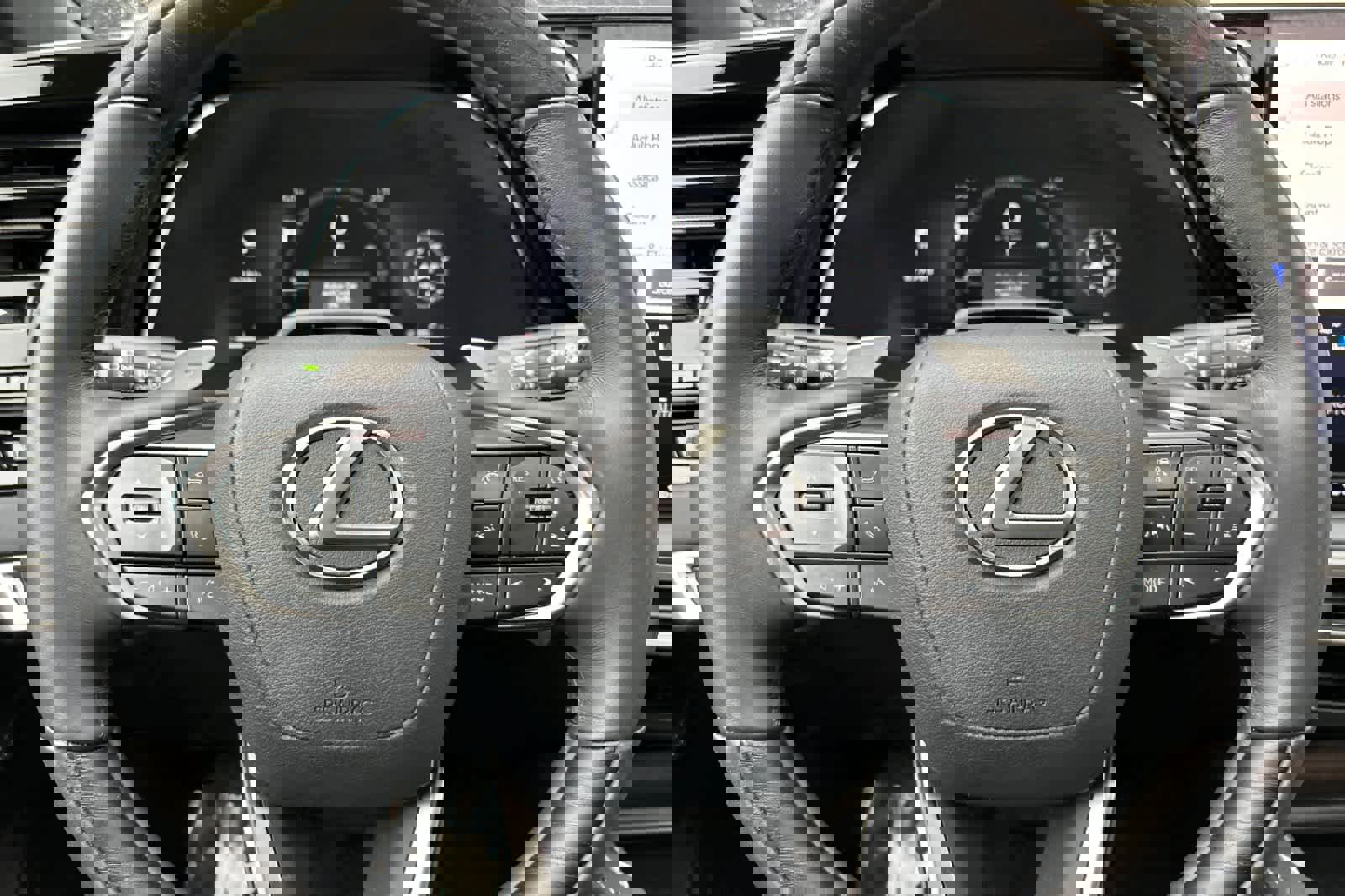 Used 2025 Lexus RX 350h image 25