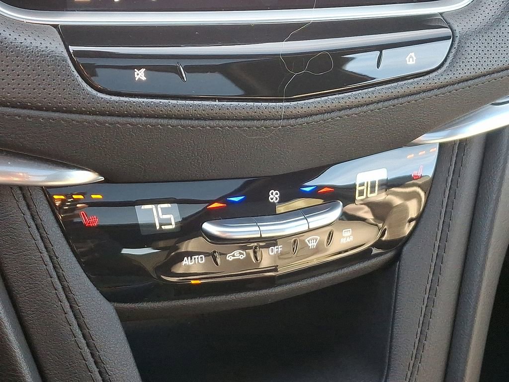 Certified 2024 Cadillac XT5 Premium Luxury w/ LPO, Floor Liner Package image 17