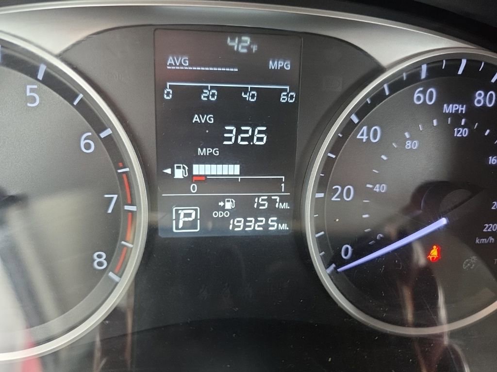 Used 2022 Nissan Kicks S image 17