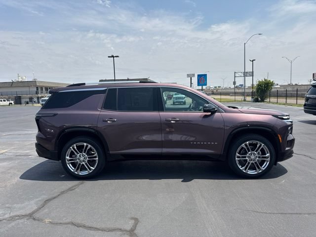 Used 2026 Chevrolet Traverse High Country FWD image 2