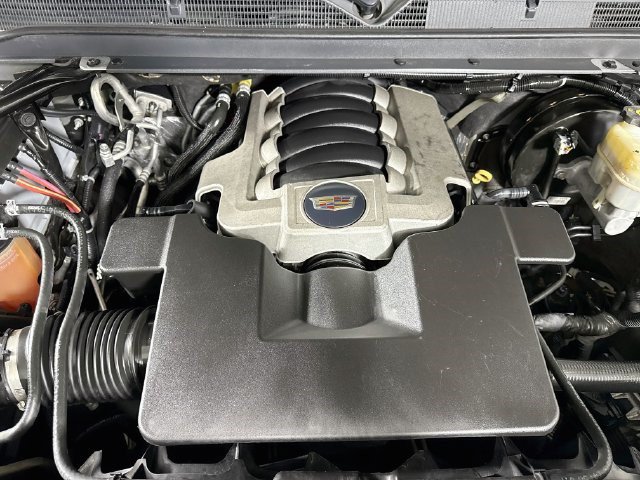 Used 2020 Cadillac Escalade Premium Luxury RWD image 38