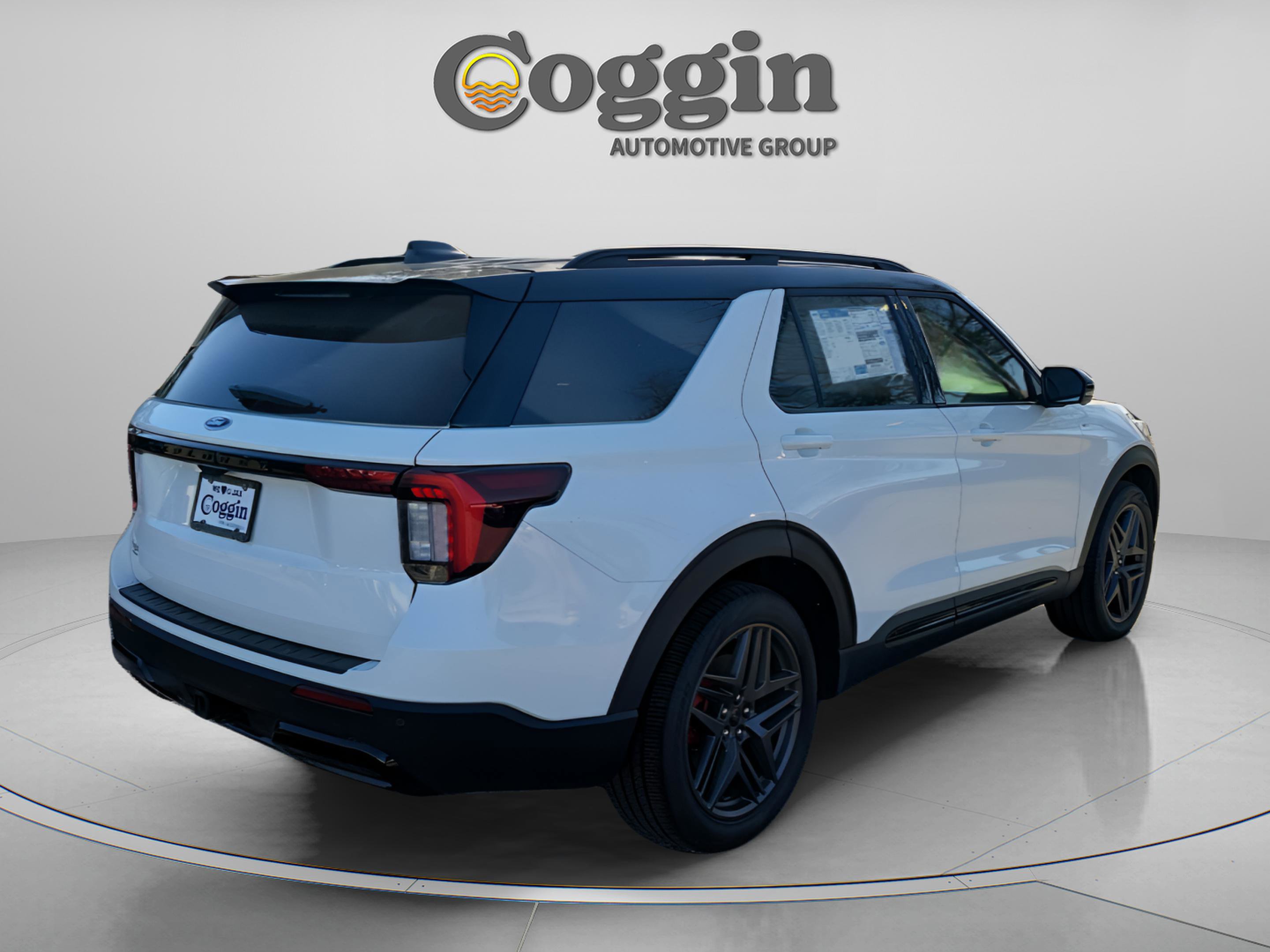 New 2025 Ford Explorer ST-Line w/ Premium Package image 4