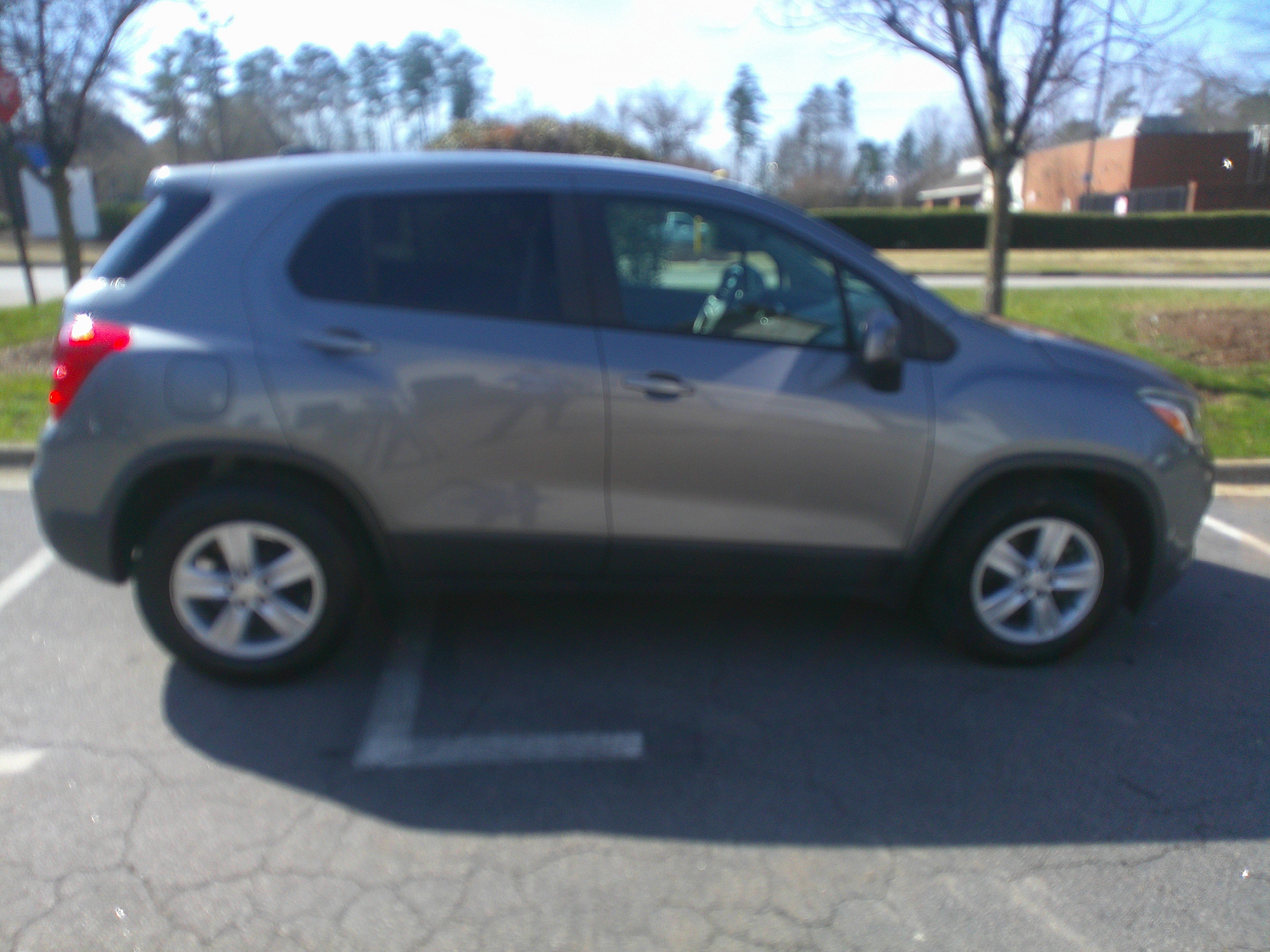 Used 2020 Chevrolet Trax LS w/ Tint and Cruise Package image 17