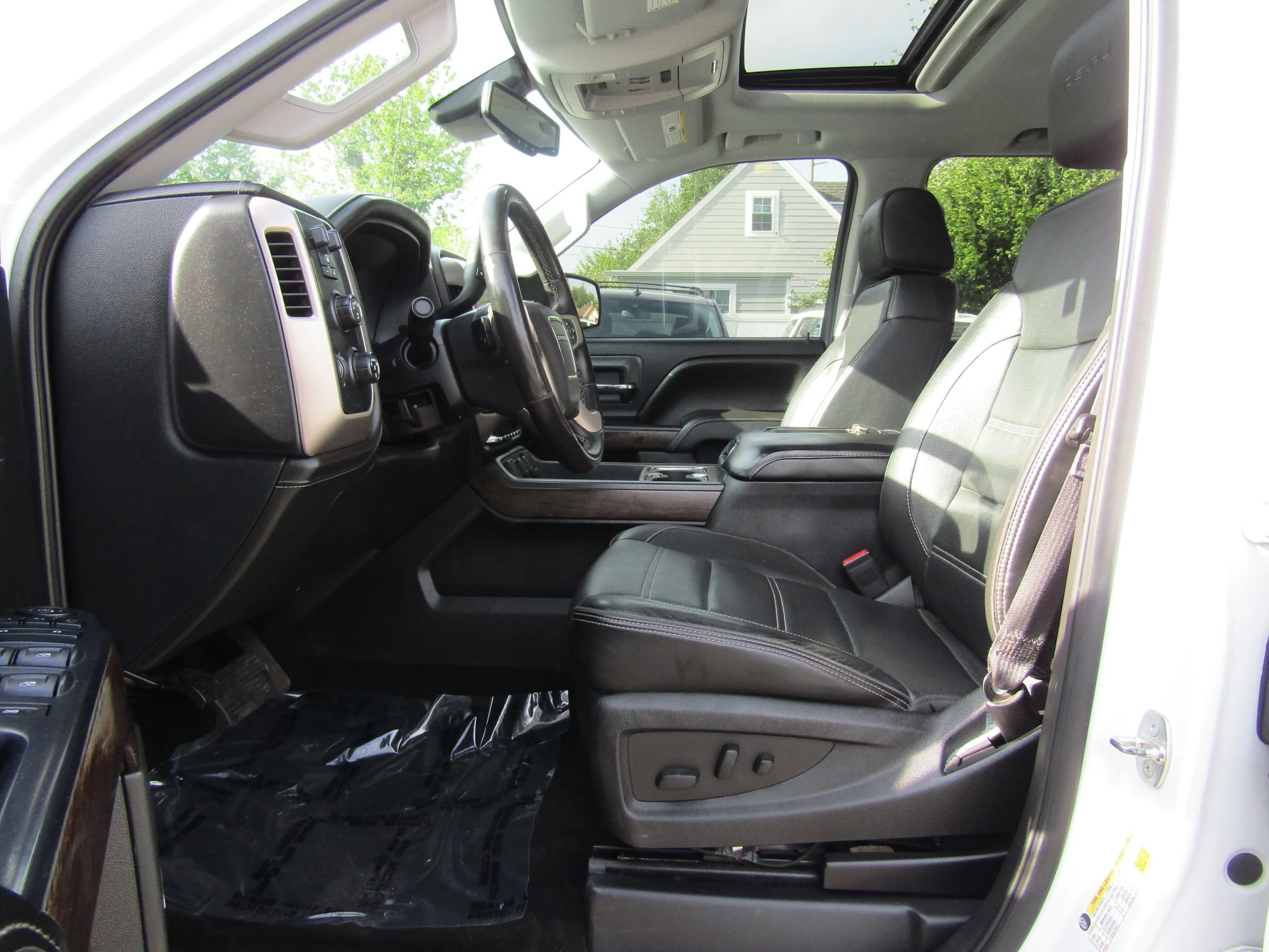 Used 2017 GMC Sierra 1500 Denali AWD/4WD image 19