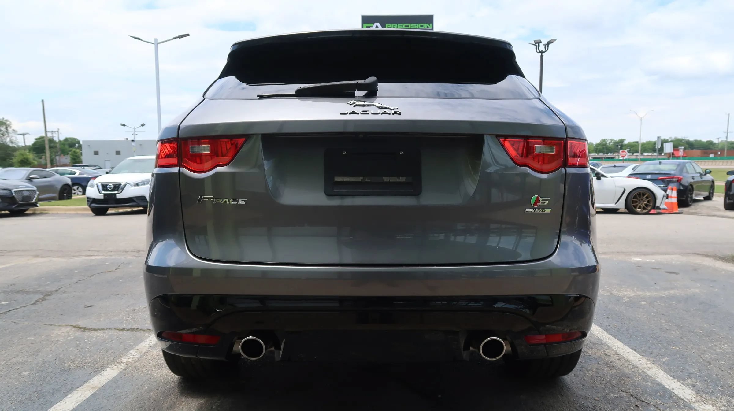 Used 2017 Jaguar F-PACE S AWD/4WD image 9