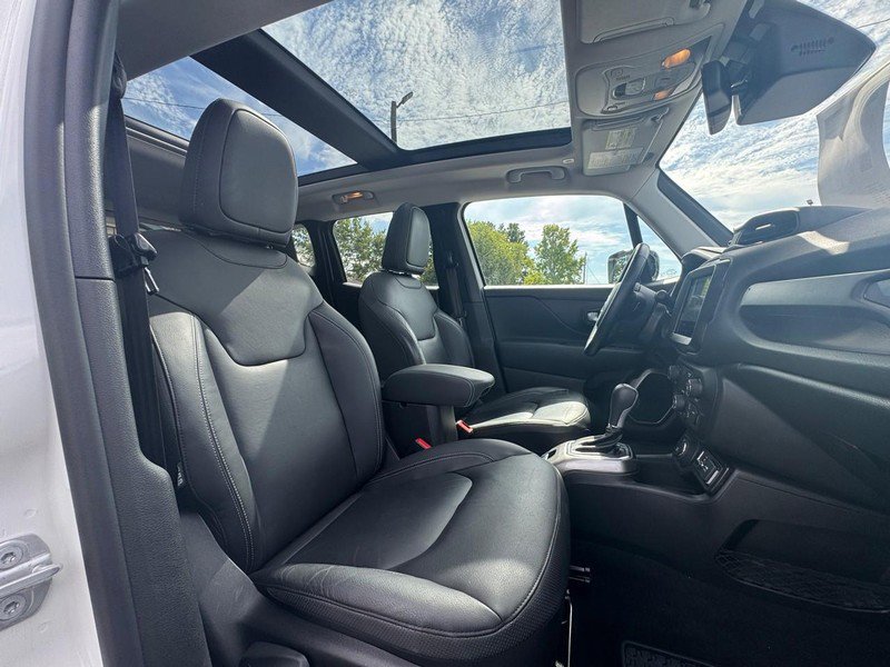 Used 2022 Jeep Renegade Limited w/ Sun, Sound & Wheels Group image 16