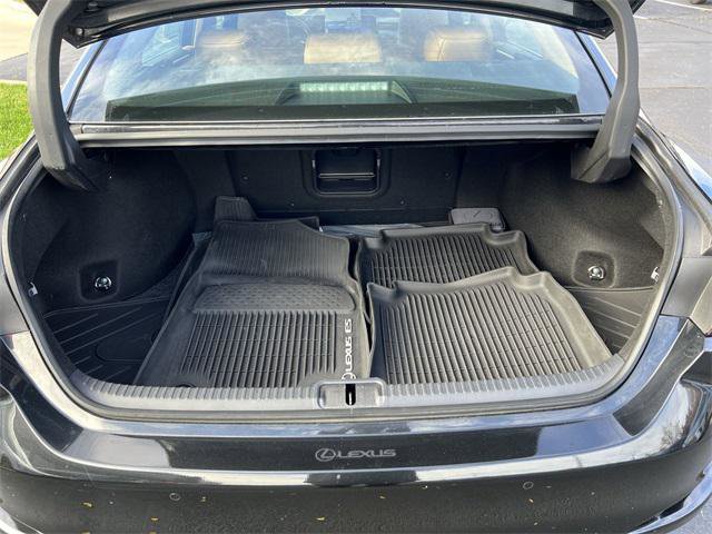 Certified 2025 Lexus ES 350 w/ Premium Package image 22