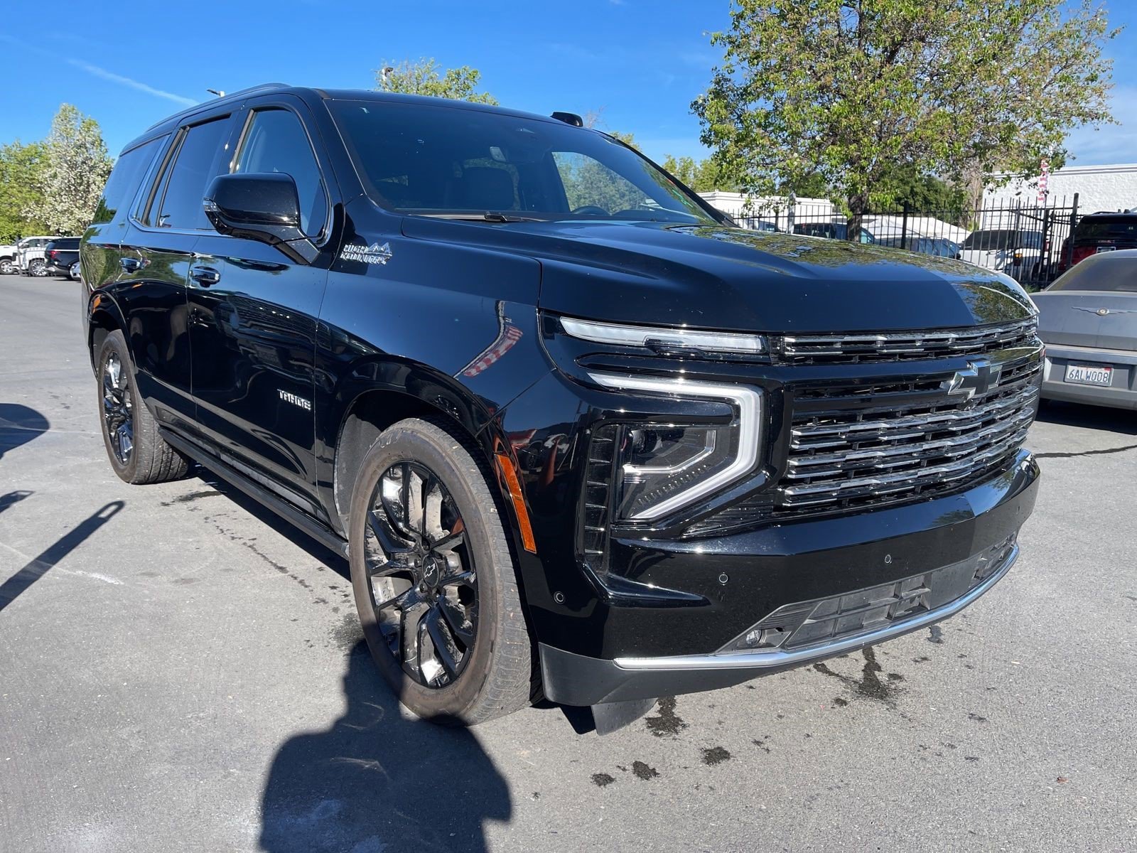 Certified 2025 Chevrolet Tahoe High Country AWD/4WD image 1