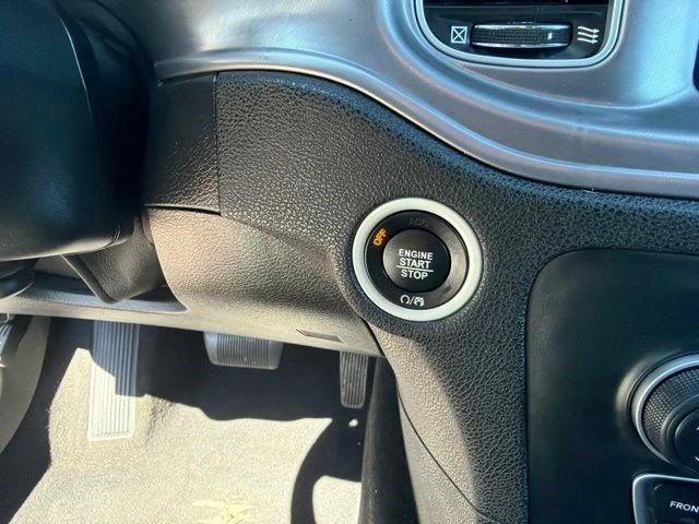Used 2023 Dodge Charger SXT RWD image 19