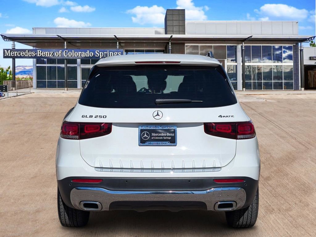 Used 2023 Mercedes-Benz GLB 250 4MATIC image 6