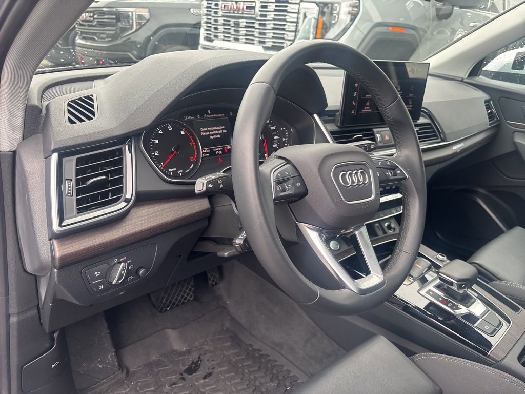 Used 2024 Audi Q5 2.0T Premium image 11