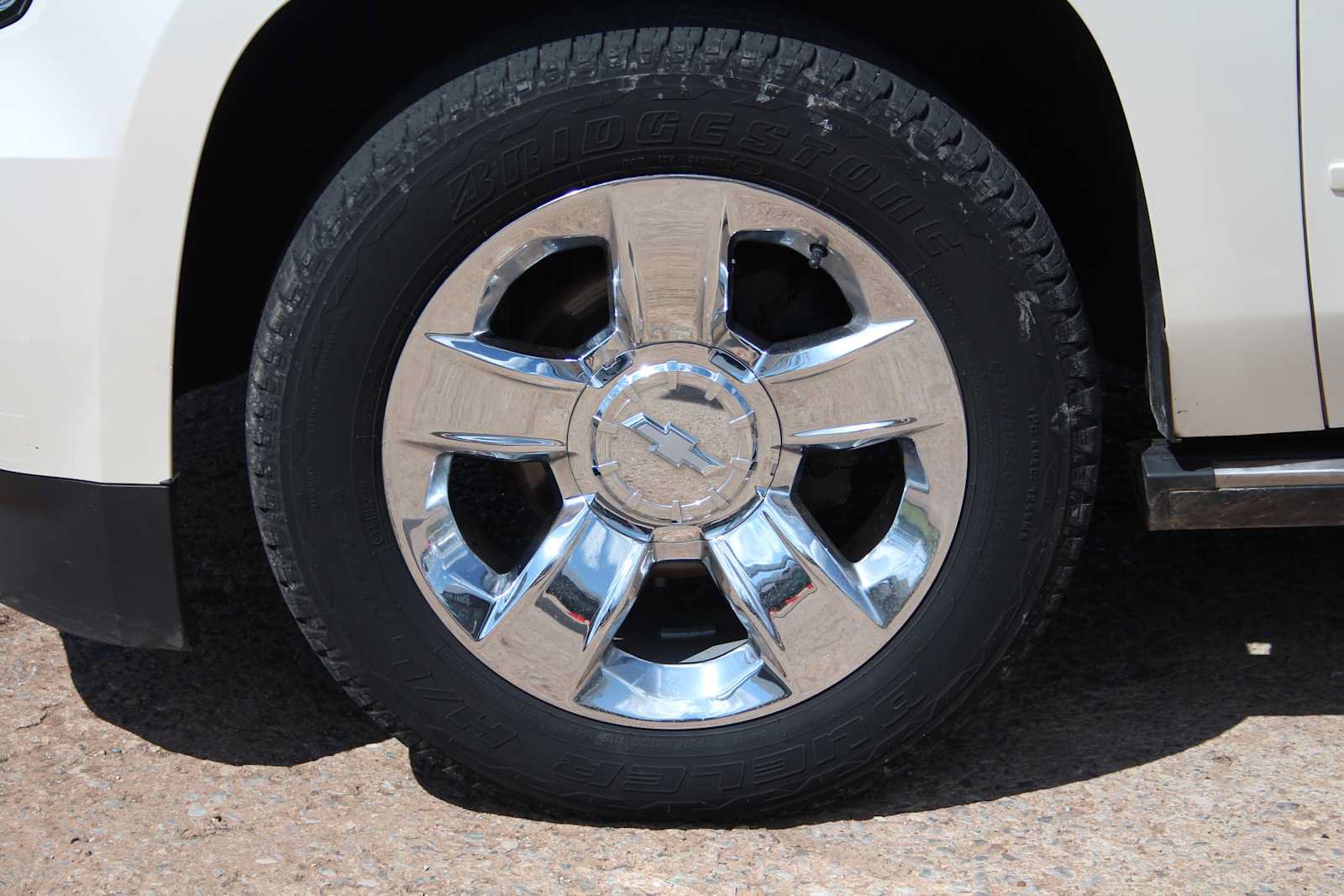 Used 2015 Chevrolet Suburban LTZ AWD/4WD image 14
