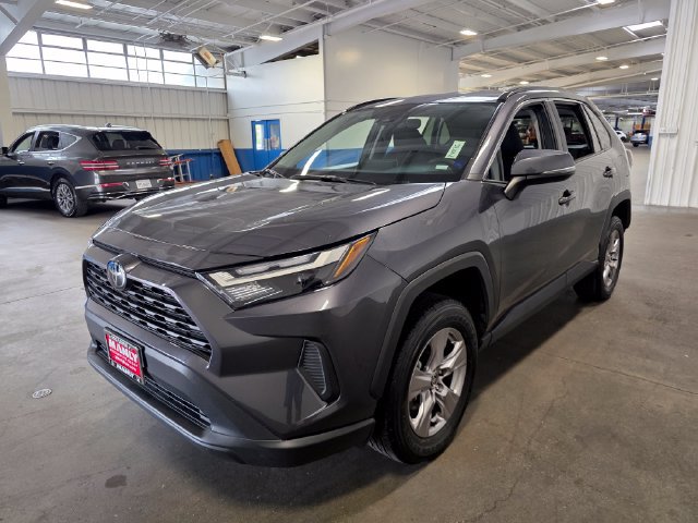 Used 2025 Toyota RAV4 XLE AWD/4WD image 7