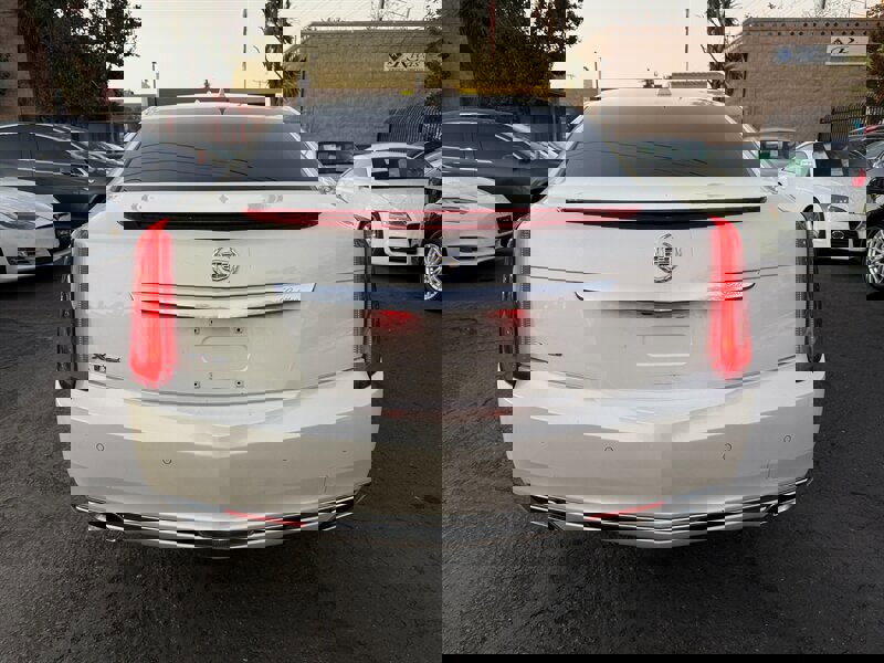 Used 2013 Cadillac XTS Premium image 6