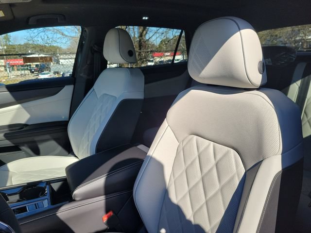 New 2026 Volkswagen Atlas Cross Sport SEL Premium R-Line AWD/4WD image 17