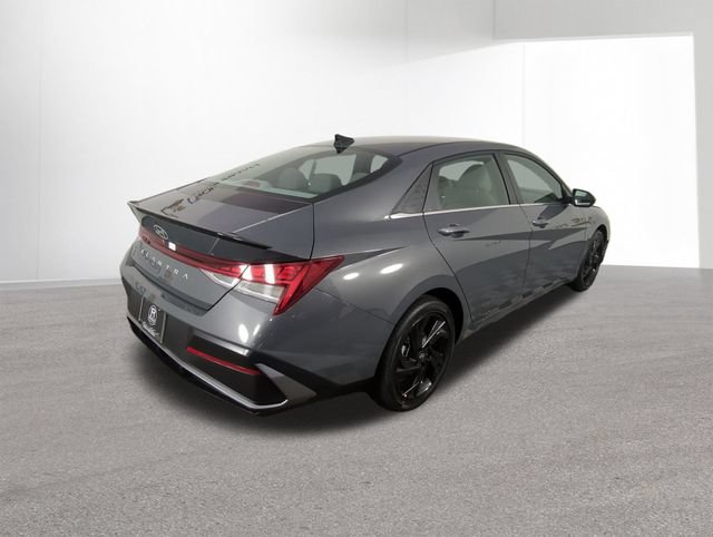New 2026 Hyundai Elantra SEL Sport Premium FWD image 12