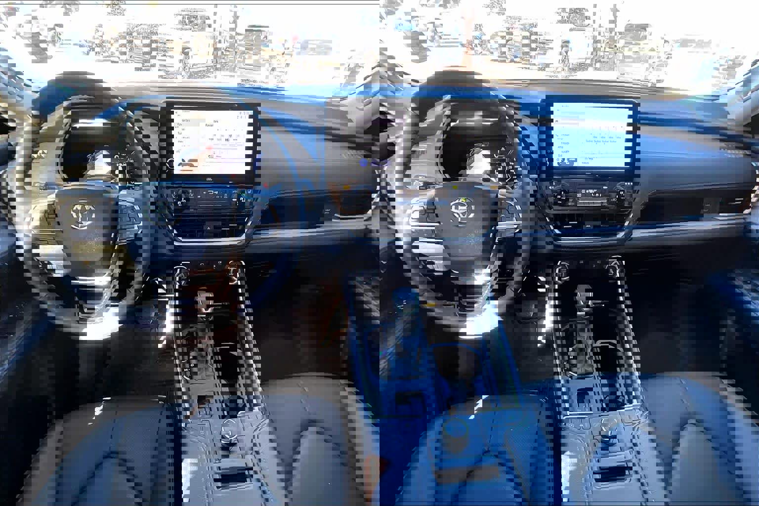 Used 2025 Toyota Grand Highlander AWD image 14