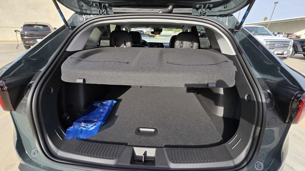 New 2025 Chevrolet Trax LT w/ Driver Confidence Package image 31