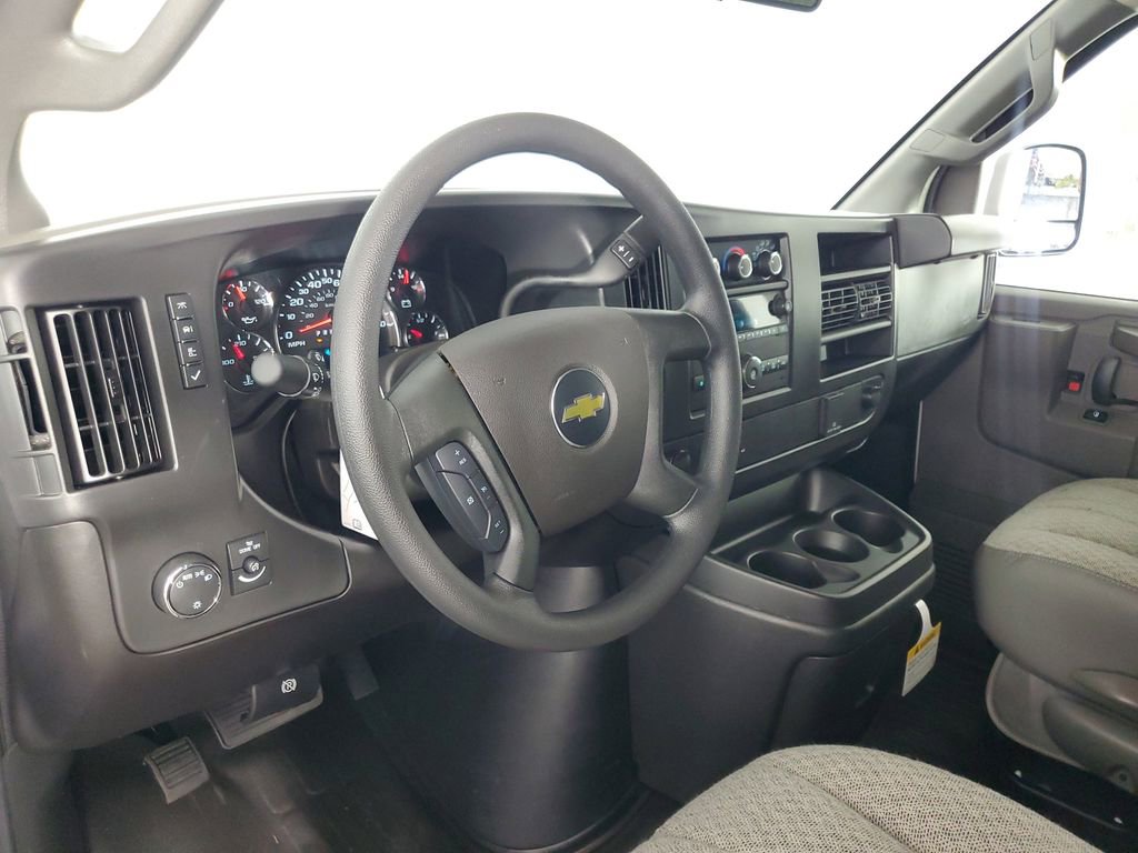 New 2026 Chevrolet Express 3500 Extended RWD image 15