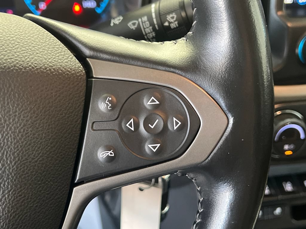 Used 2021 Chevrolet Colorado Z71 w/ Safety Package AWD/4WD image 23