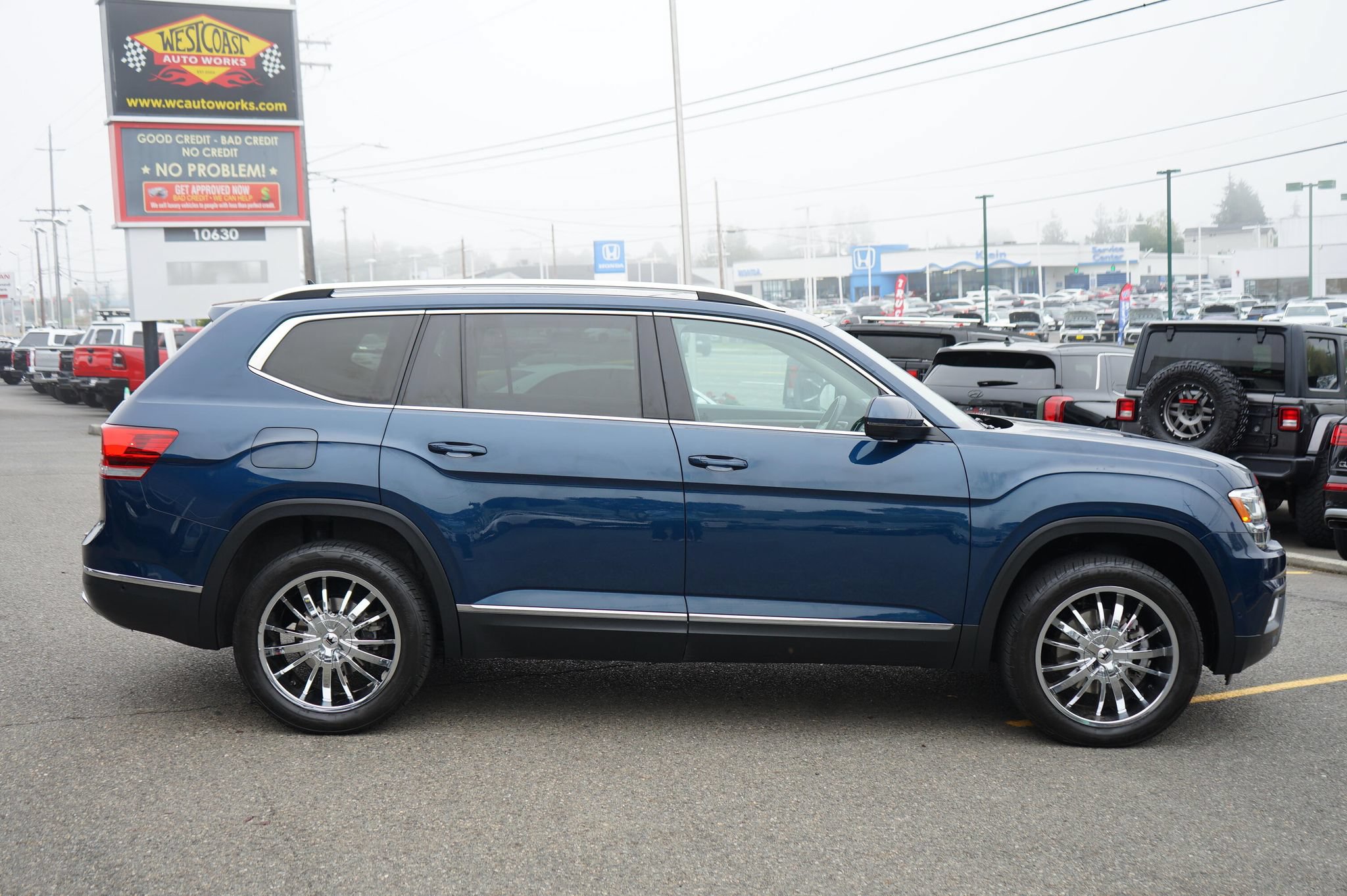 Used 2018 Volkswagen Atlas SEL Premium AWD/4WD image 6