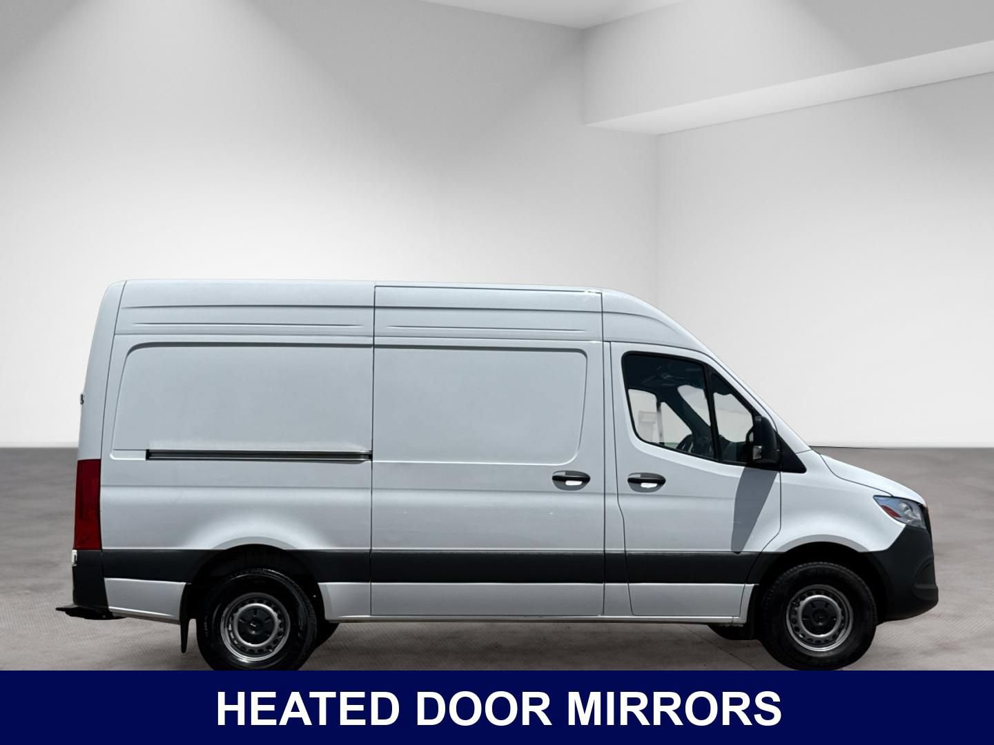 Used 2024 Mercedes-Benz Sprinter 2500 image 7