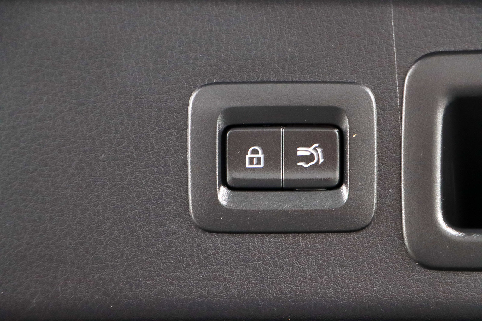 Used 2023 MAZDA CX-30 AWD image 29