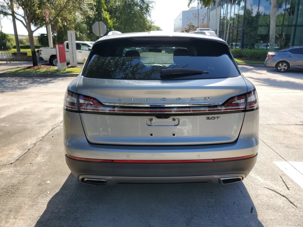 Used 2020 Lincoln Nautilus Reserve w/ Equipment Group 201A FWD image 5