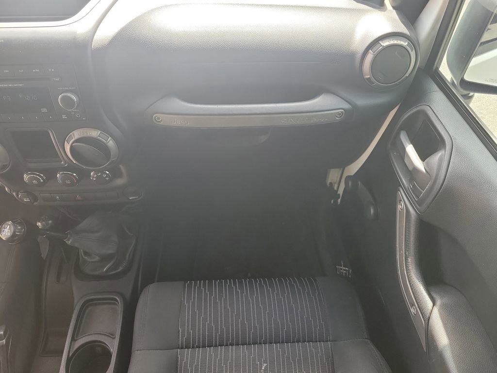 Used 2012 Jeep Wrangler Sport image 19