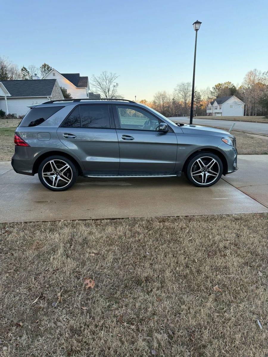 Used 2017 Mercedes-Benz GLE 43 AMG 4MATIC image 26