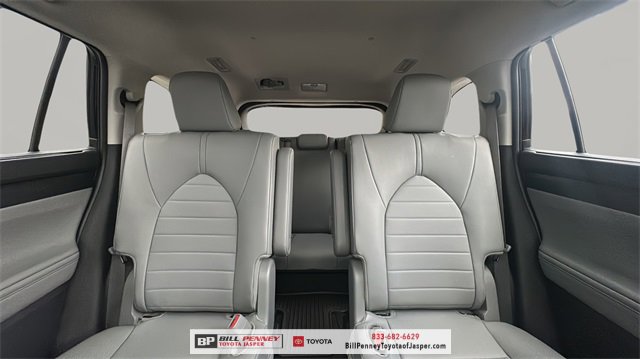 New 2026 Toyota Highlander XLE image 18