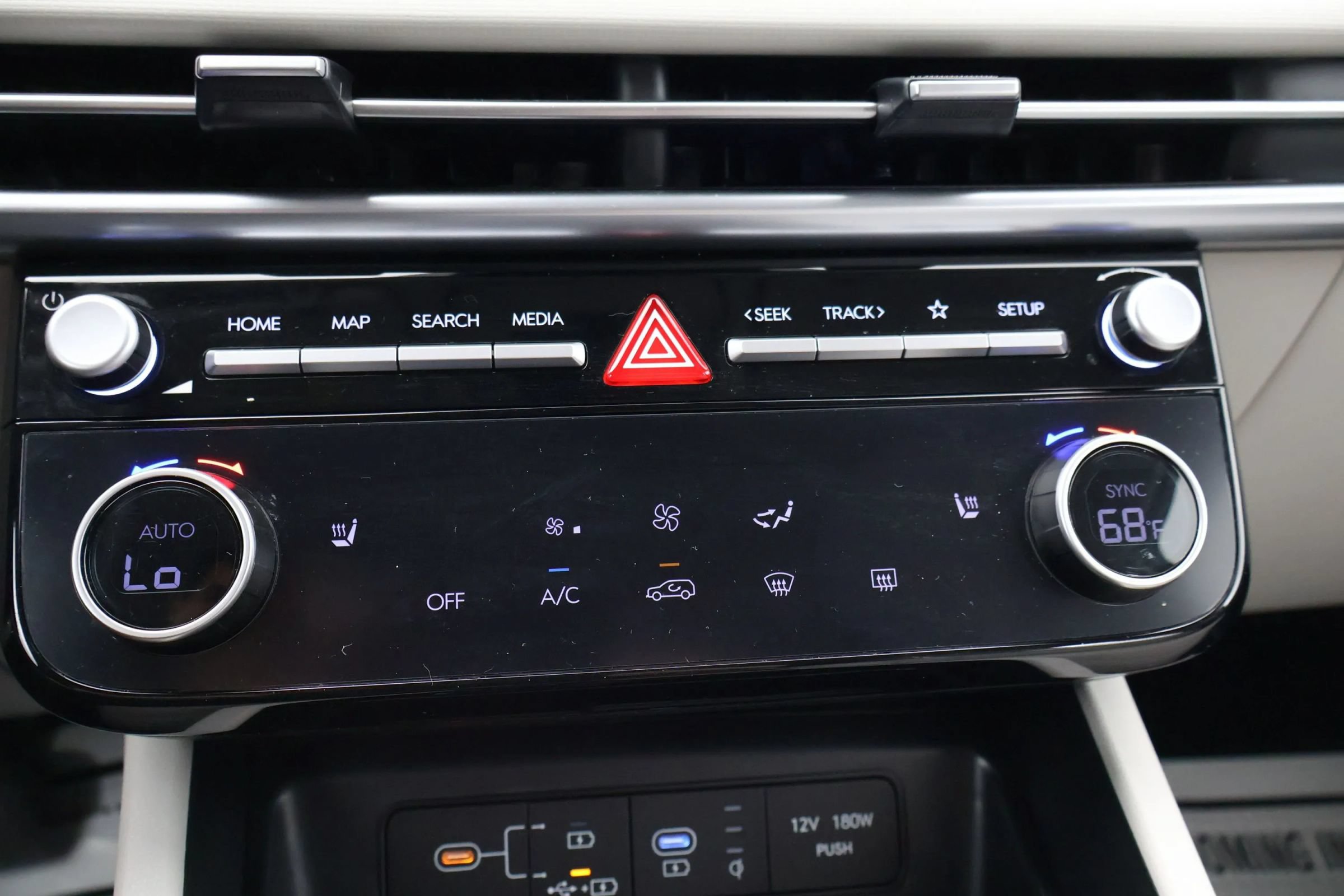 Used 2025 Hyundai Tucson SEL FWD image 30