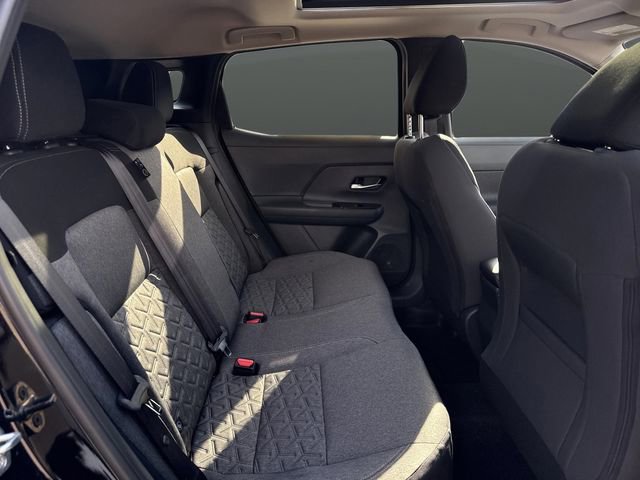 New 2026 Nissan Kicks SV w/ SV Premium Package image 29