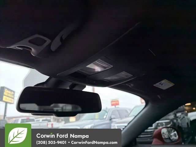 Used 2017 Dodge Challenger SXT w/ Blacktop Package image 18