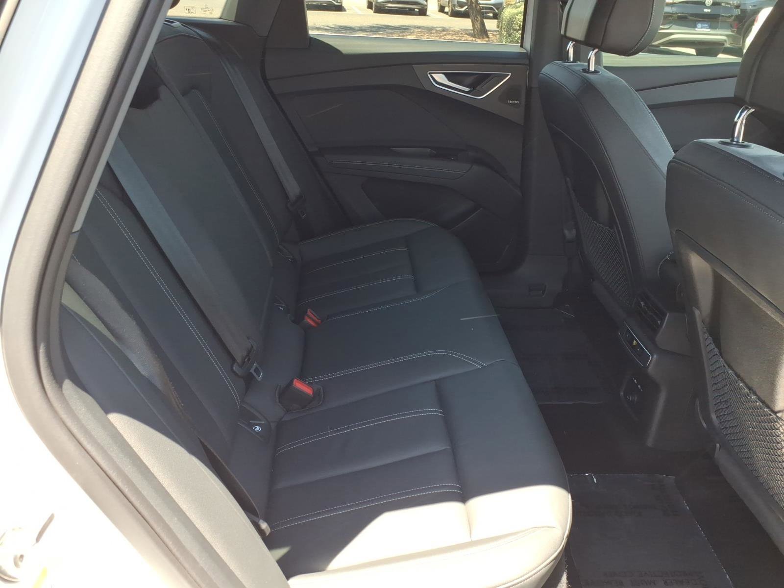 Used 2023 Audi Q4 e-tron Premium Plus w/ Premium Plus RWD image 16