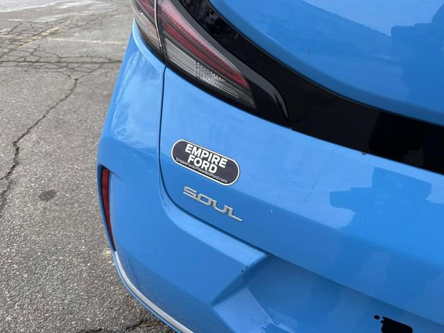 Used 2023 Kia Soul GT-Line image 5