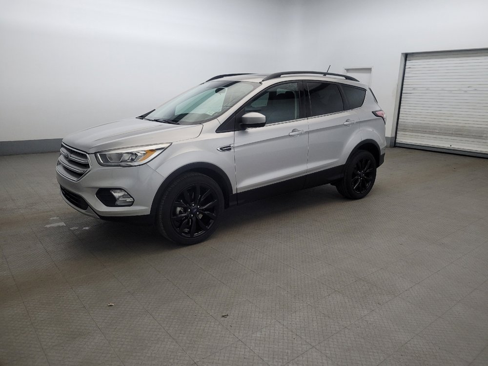 Used 2018 Ford Escape SEL image 2