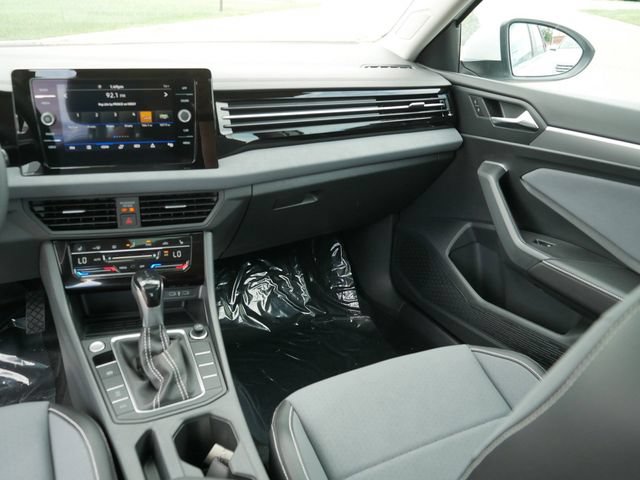 New 2026 Volkswagen Jetta SE FWD image 8